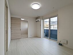 ルミナスプレイス 1階1LDKのリビング/ダイニング