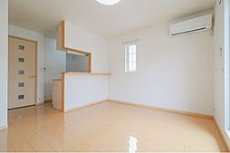 サニーブライト 2階1LDKのリビング/ダイニング