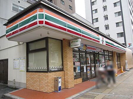 セブンイレブン 烏丸五条店（200m）
