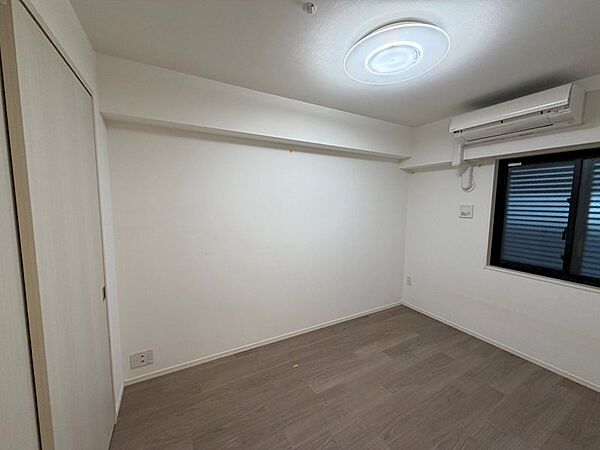 寝室を拡大表示