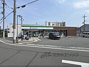 ファミリーマート　伊丹野間二丁目店まで450メートル