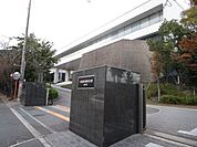 大阪医科薬科大学 徒歩31分。 2410m