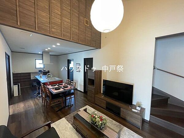リビング/ダイニングを拡大表示