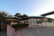 小学校「広島市立畑賀小学校まで515ｍ」