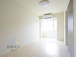 オアシス久米 2階1LDKのリビング/ダイニング