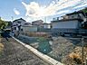 その他：現地前面道路の様子です。周辺環境と合わせて、ぜひ現地にて実際の雰囲気をお確かめください。