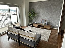 アルファステイツ福山東 3LDKのリビング/ダイニング