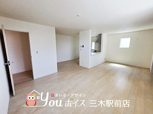 リビング/ダイニングを拡大表示