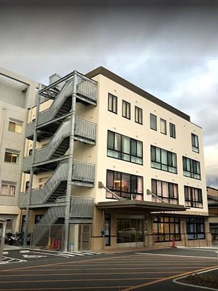 沢井病院 360m