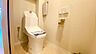 トイレ：ウォシュレット付きトイレです。