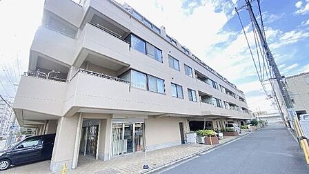 自然とうまく調和した環境の良い地域です。毎日を快適に気持ちよく過ごしていただけます。