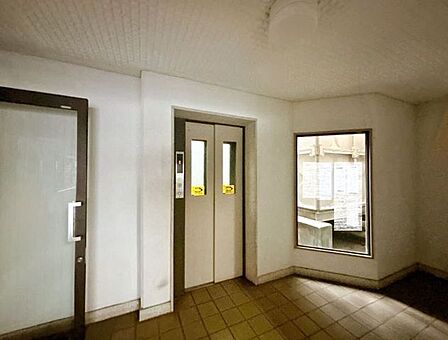 エレベーター付のマンションです。