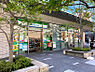 周辺：ファミリーマート 桜通本町店（67m）