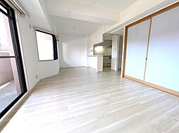 ディアステージ奈良三条 3LDKのリビング/ダイニング