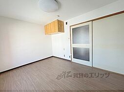 近鉄奈良線 生駒駅 徒歩6分の賃貸マンション 1階1Kのリビング/ダイニング