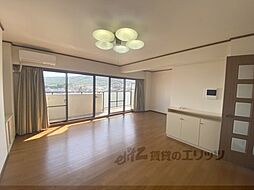 近鉄奈良線 東生駒駅 徒歩3分の賃貸マンション 5階4LDKのリビング/ダイニング