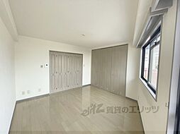 シェトワ王寺 3階1Kのリビング/ダイニング