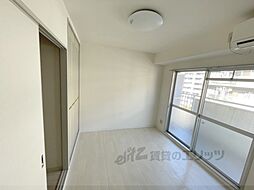 近鉄奈良線 新大宮駅 徒歩6分の賃貸マンション 1階1Kのリビング/ダイニング