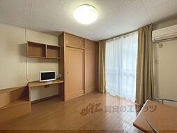 レオパレスＳＯＰＨＩＡ 2階1Kのリビング/ダイニング