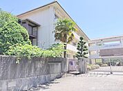 生駒市立緑ヶ丘中学校まで1200メートル