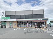 セブンイレブン　奈良三碓2丁目店まで100メートル