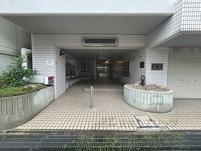 7 / 11