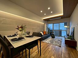 ドミール五番町 2LDKの室内