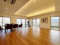 飛栄九段北ビル 2LDKのリビング/ダイニング