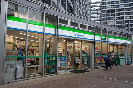 ワイズマート辰巳店