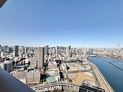 眺望や窓からの景色が良いと、家で過ごす時間も快適です。