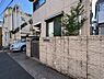エントランス：上質感漂う玄関アプローチです。
