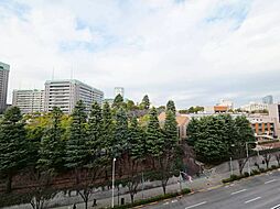 眺望や窓からの景色が良いと、家で過ごす時間も快適です。