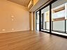 子供部屋：清かで艶やかな時間をもたらしてくれる室内です。
