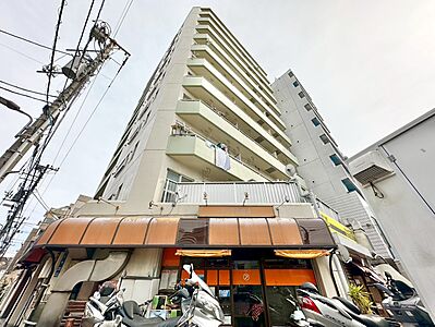 外観：飽きのこないシンプルモダンな外観です。