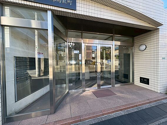 上質感漂う玄関...