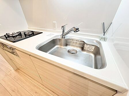 使いやすくスタイリッシュなキッチン空間になっております。