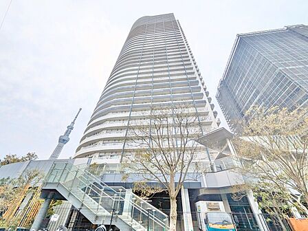 飽きのこないシンプルモダンな外観です。