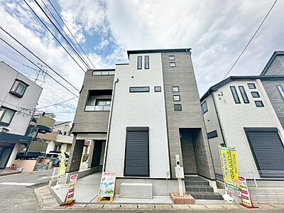 外観:飽きのこないシンプルモダンな外観です。 外観:飽きのこないシンプルモダンな外観です。