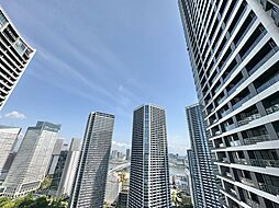 眺望や窓からの景色が良いと、家で過ごす時間も快適です。