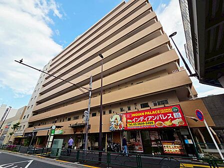 飽きのこないシンプルモダンな外観です。