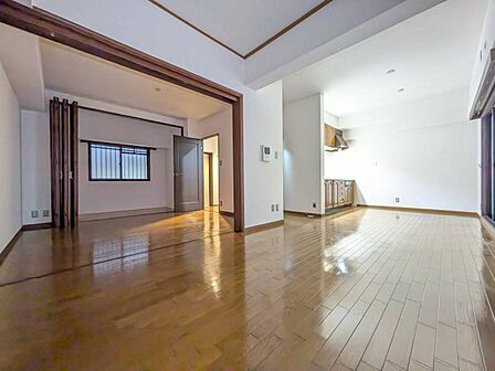 伸びやかな空間のなかで、ゆったりとしたひとときを過ごせます。