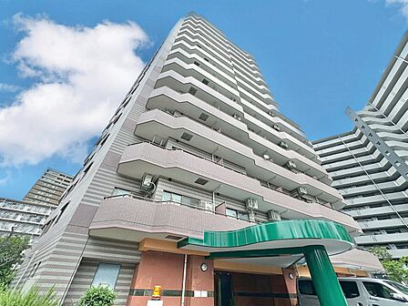 飽きのこないシンプルモダンな外観です。