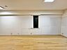 子供部屋：清かで艶やかな時間をもたらしてくれる室内です。