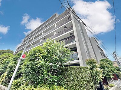 外観:飽きのこないシンプルモダンな外観です。 外観:飽きのこないシンプルモダンな外観です。