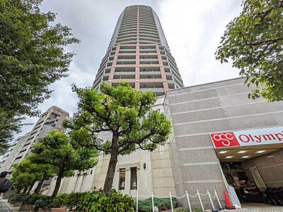外観：飽きのこないシンプルモダンな外観です。