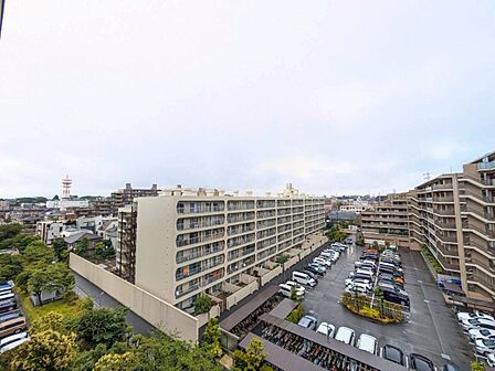 眺望や窓からの景色が良いと、家で過ごす時間も快適です。