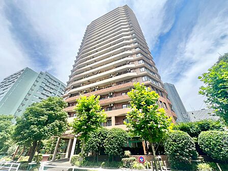 飽きのこないシンプルモダンな外観です。