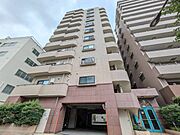 飽きのこないシンプルモダンな外観です。