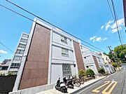 飽きのこないシンプルモダンな外観です。