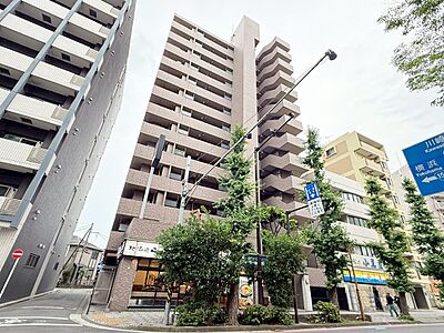 外観：飽きのこないシンプルモダンな外観です。